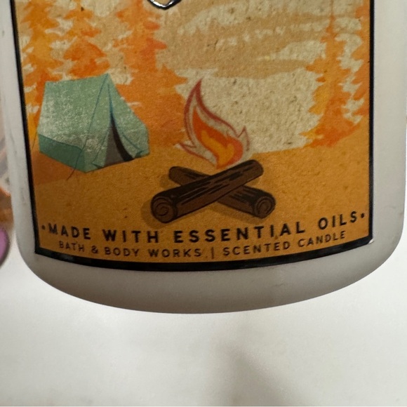 Bath Body Works Marshmellow Fireside Candle w/Essential Oils 14.5 OZ - Picture 3 of 3